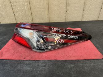2018 2019 2020 2021 2022 2023 TOYOTA CAMRY RIGHT SIDE TAIL LIGHT OEM USED 