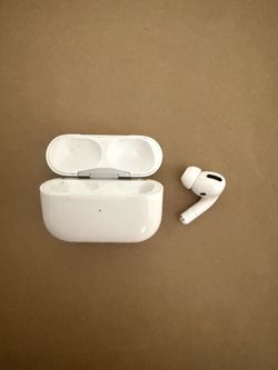 AirPod Pro 2 case and 1 bud