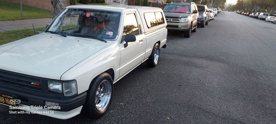 1988 clasic toyota pick up all original