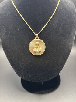 14k gold pendant
