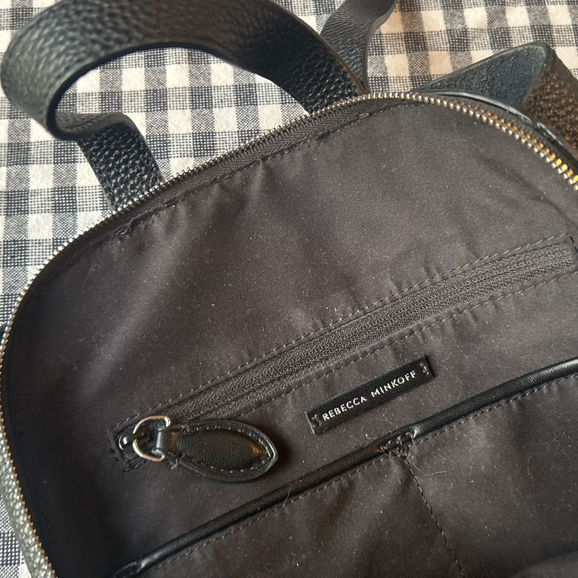 Rebecca Minkoff Medium Purse Darren Backpack Black Pebbled  display picture 1
