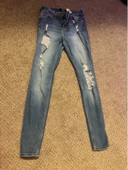 Hollister mid rise jean