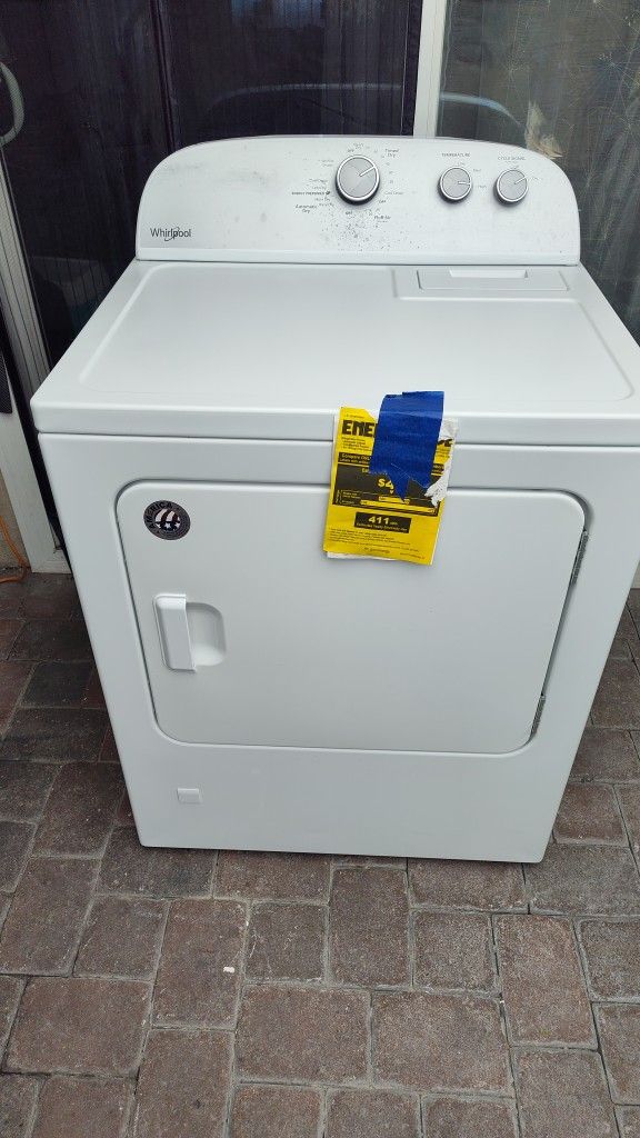 Gas Dryer Like New