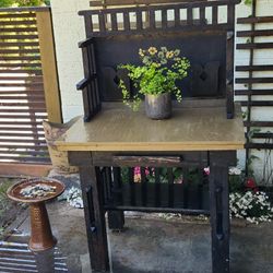 Hand Crafted Cottage Garden Style Potting Bench 48"x 31"× 24"