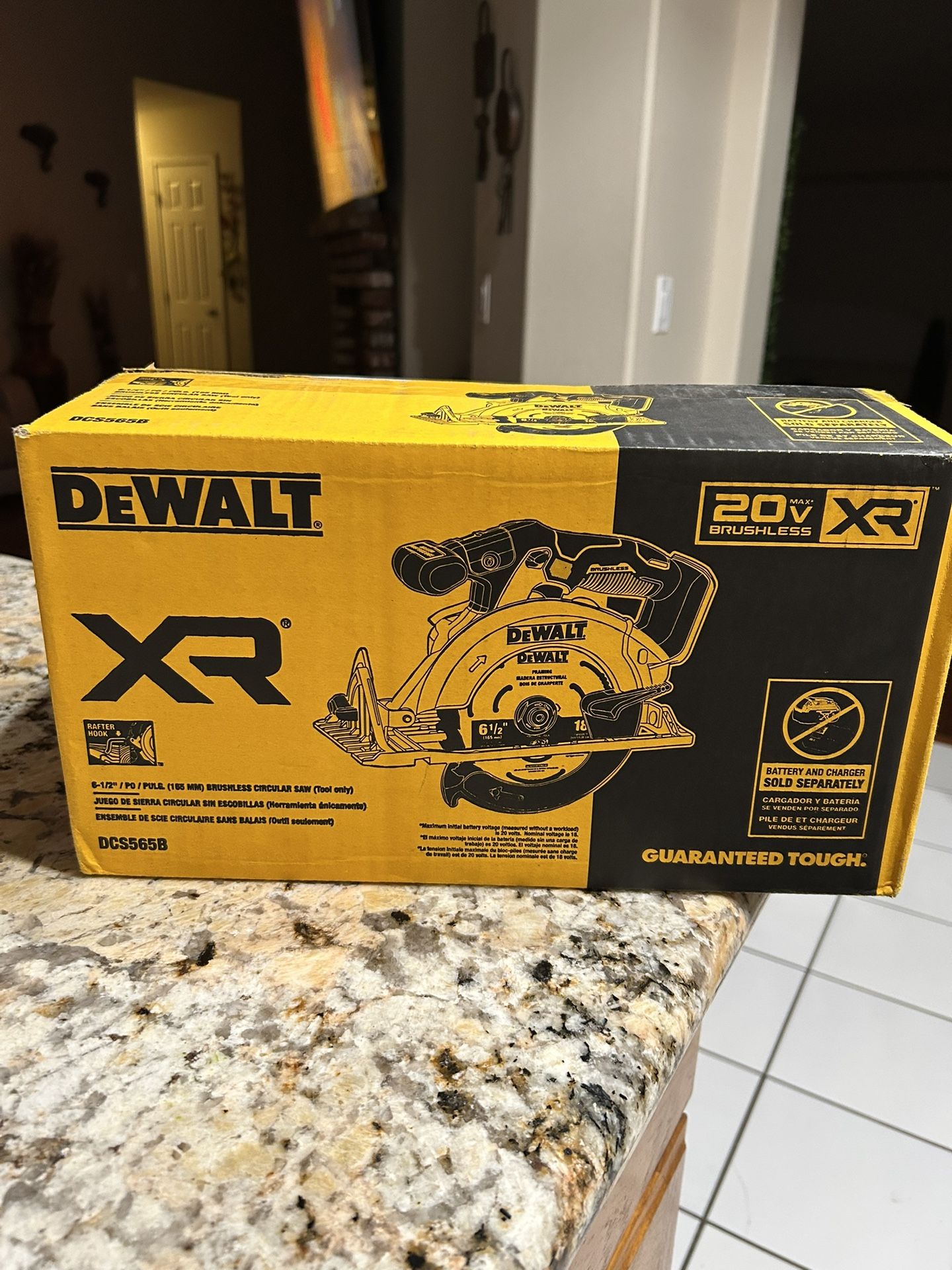 Dewalt Xr BRUSHLESS CIRCULAR SAW