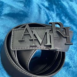 Amiri Staggered Logo 