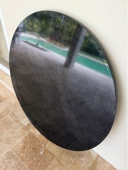 Black Marble Round Top