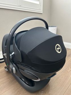 Cybex Infant Carseat + Base
