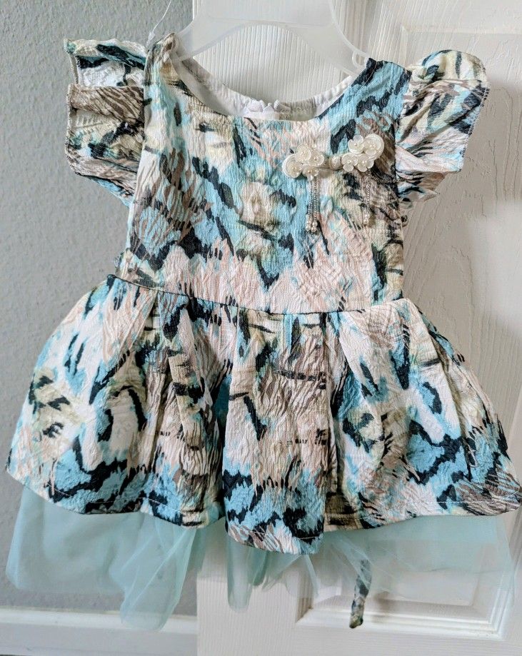 Brand New Brand new Toddler Girl Blue & Beige Party Dress with Tulle
Size: 12 M (12 months)
Brand new
Pick up from Sammamish
Cash
Beautiful and
