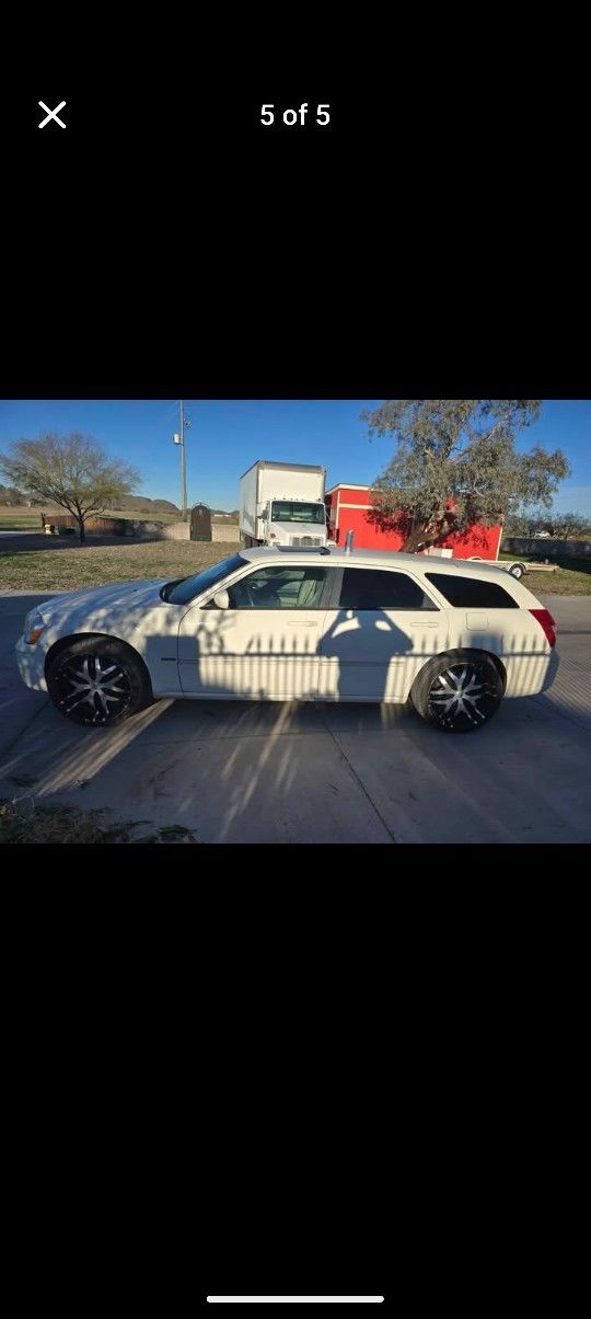 Dodge Magnum 2006 V8