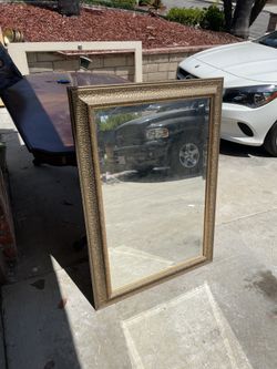 Elegant Mirror 