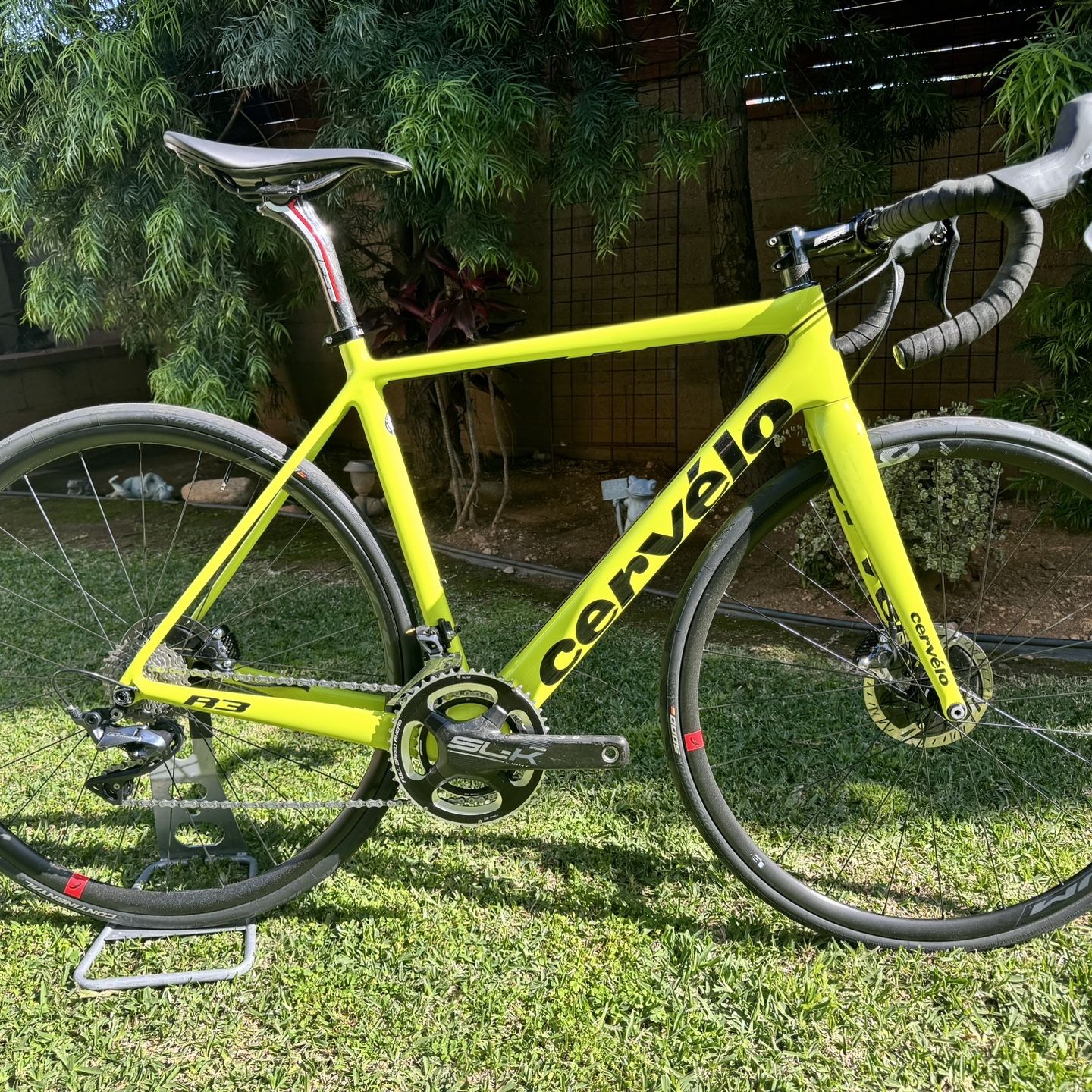 CERVELO R3 Carbon Disc Bike 54cm medium 