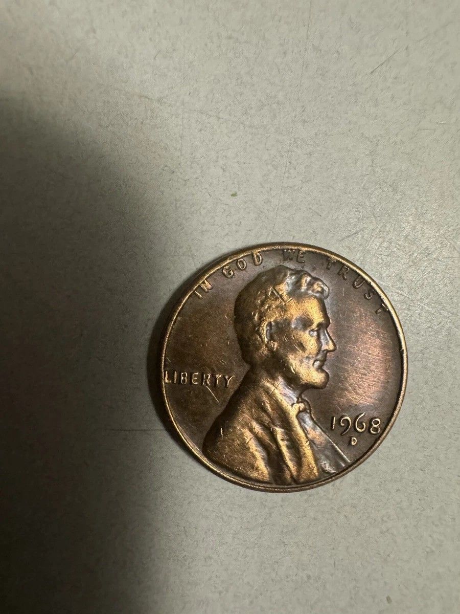 1968 D Lincoln Penny with Error on Top Rim & "L" on Liberty on Edge Touching "I"