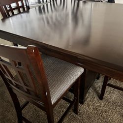 Beautiful Dining Table With 4 Chairs 