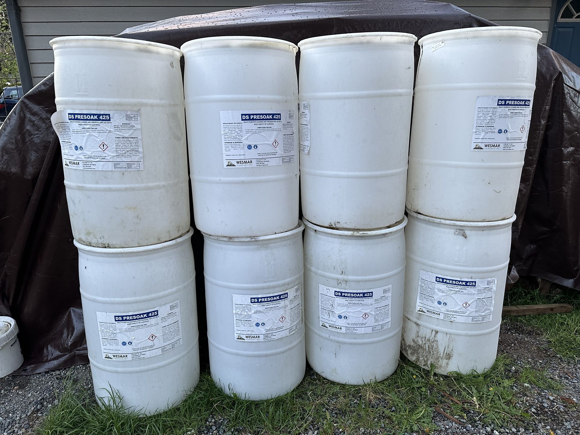 Plastic Barrels 33gal