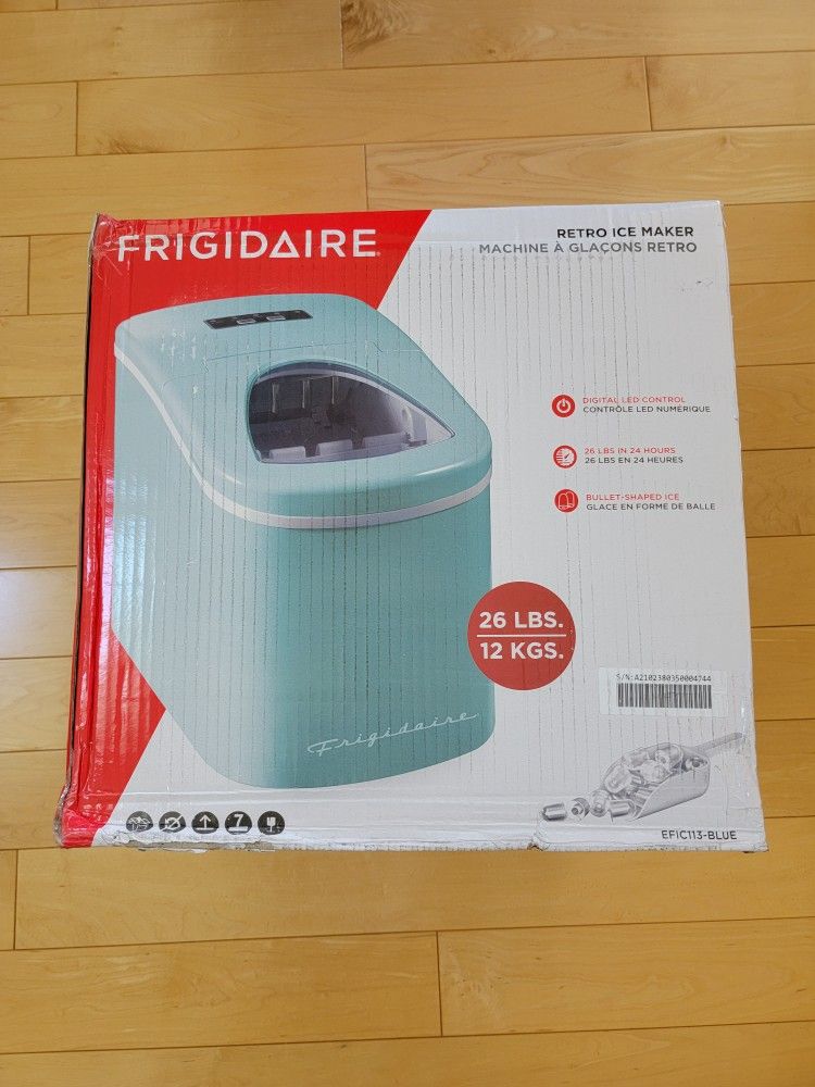 Frigidaire 26 Pound Ice Maker. Brand New. Mint Green Color