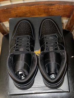 NEW NIKE AIR JORDAN 1 MID Sz 11 Black Sneakers