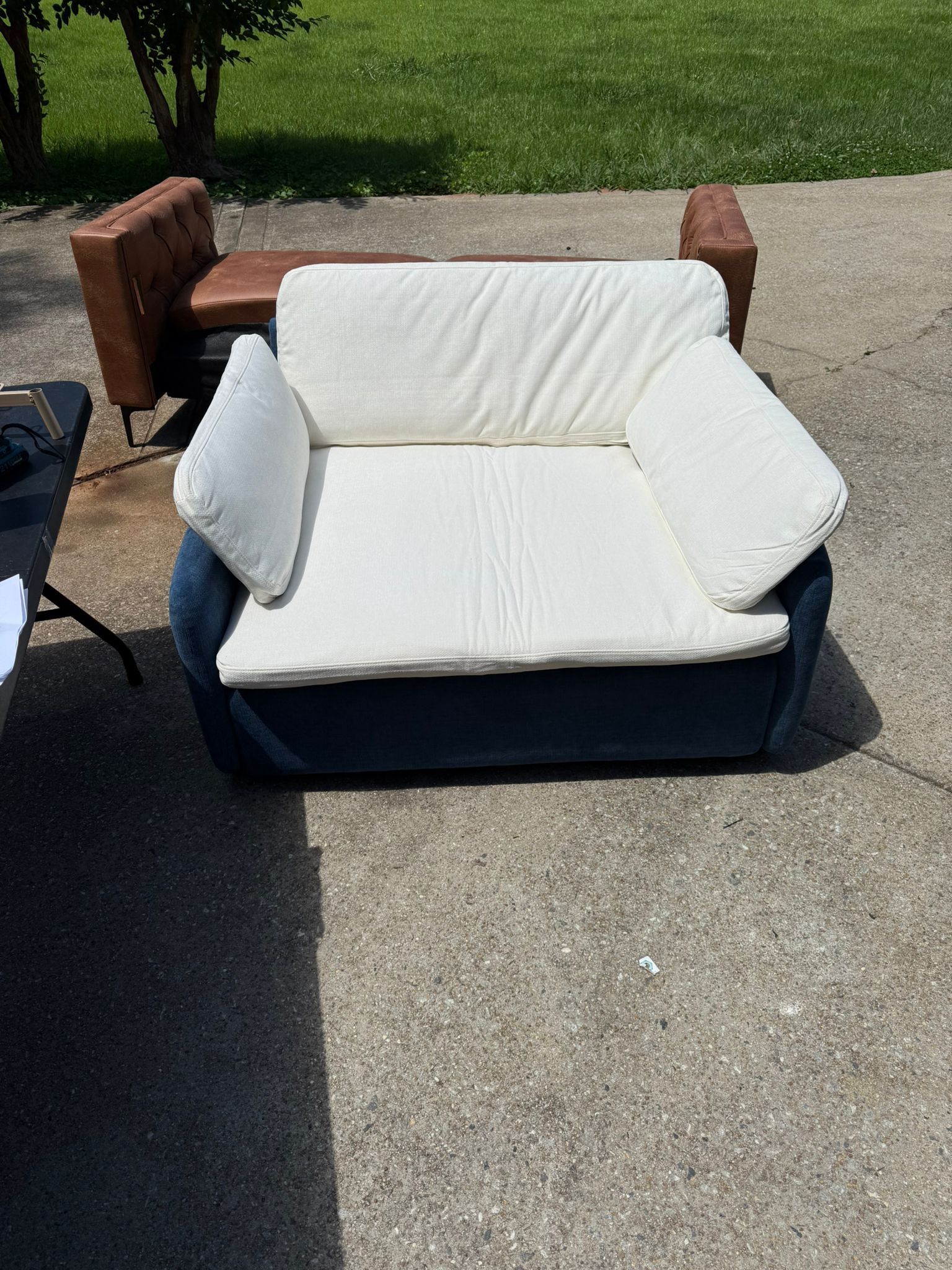 DOMETOUR [Video] Oversized Chenille Sofa Chair, Modern Upholstered Armchair with Pillows, for Living Room/Apartment/Bedroom, 3 Colors