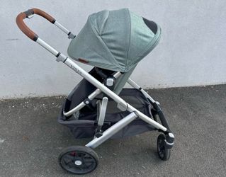 Uppa baby v2  stroller system