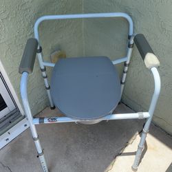 Portable Bedside Toilet Chair