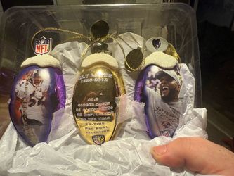 Ravens ornaments