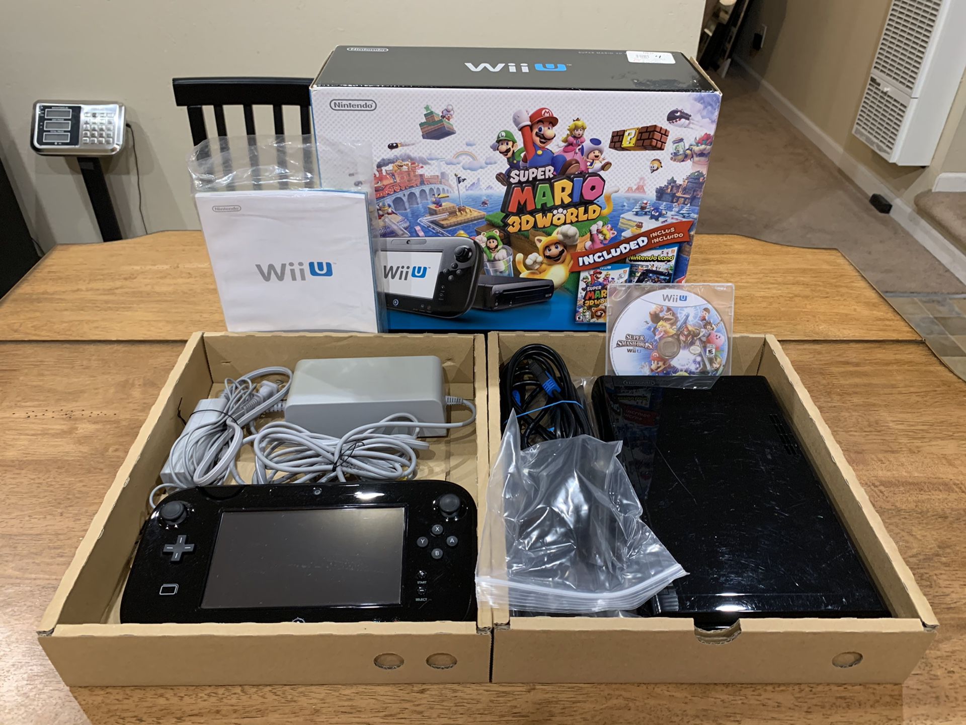 Nintendo Wii U WUP-101(02) 32GB Console w/ Accessories, Manual, Box, & Smash Bro
