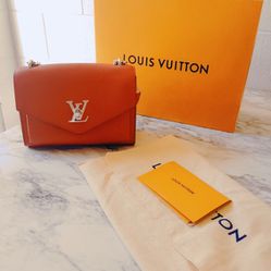Louis Vuitton Outdoor Bumbag for Sale in Honolulu, HI - OfferUp