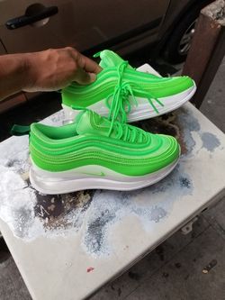 New shoe for delivery size 7