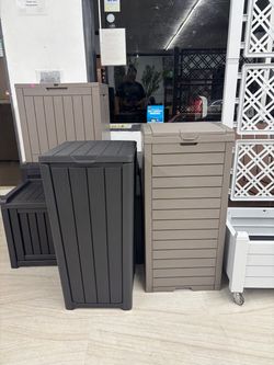 Outdoor Trash Can w/ Lid