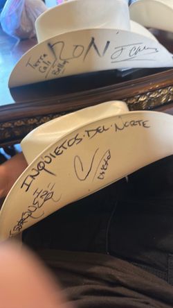 Sombrero firmado por los inquietos del norte