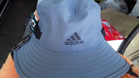 BRAND NEW ADIDAS BUCKET HAT