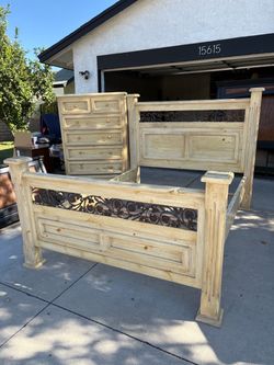 Queen bedroom set