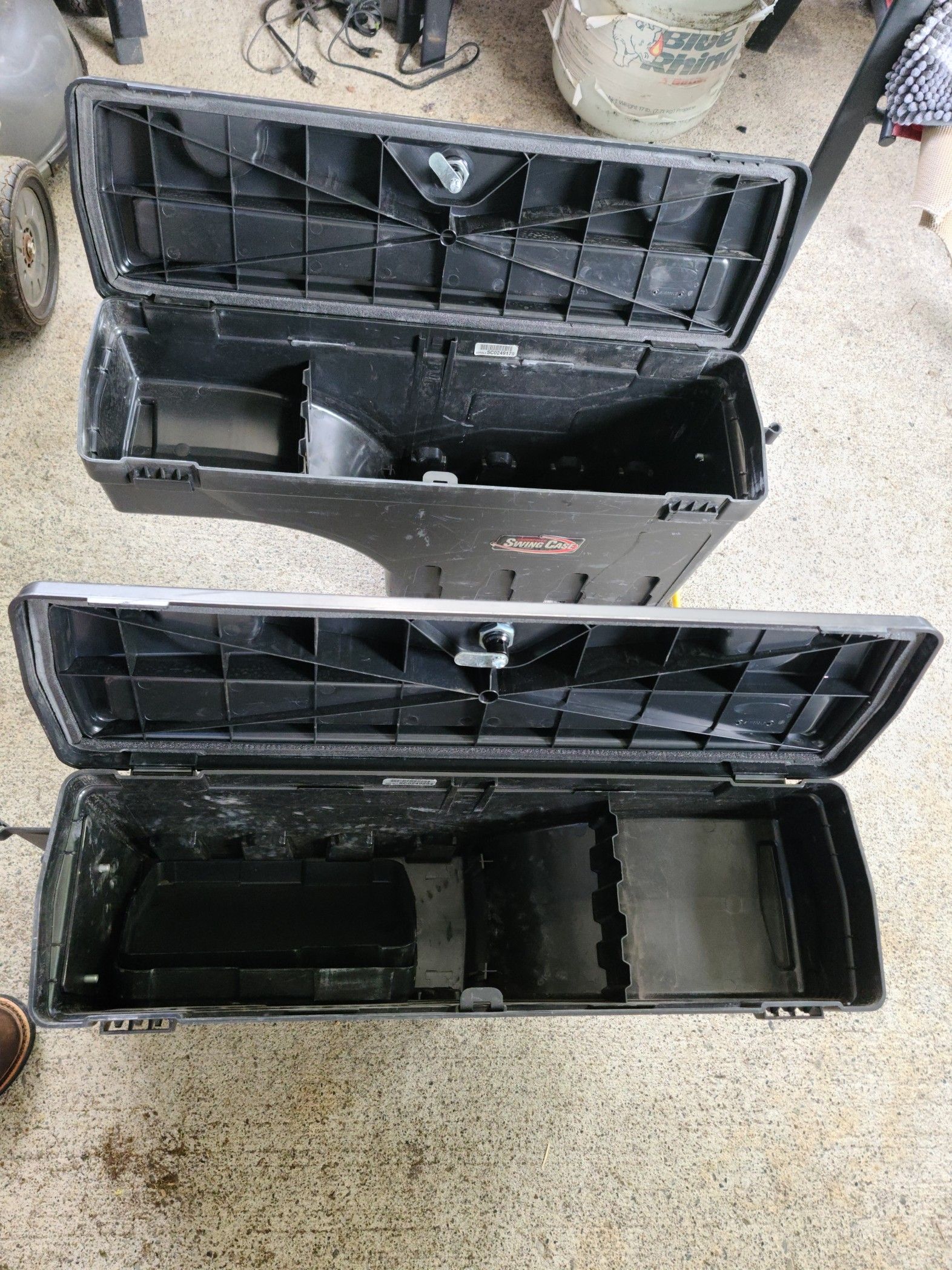 Truck bed toolbox/storage