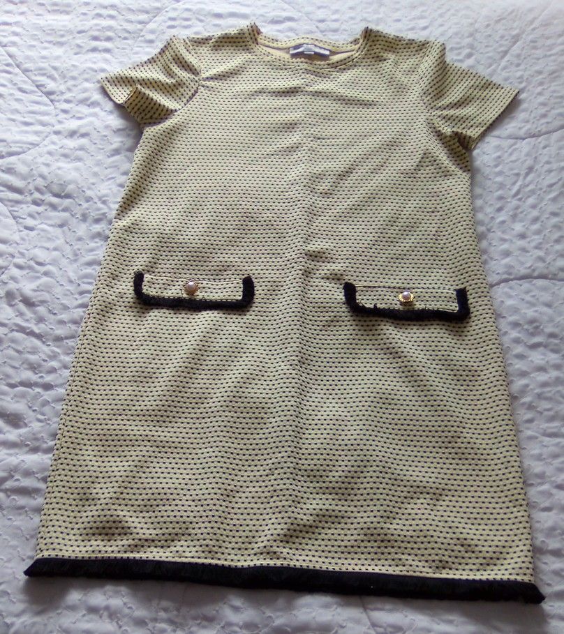 Emma And Michele Stretch Shift Yellow And Black Dress, Size 12