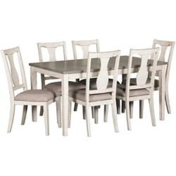 Elegant Dinning Room Table With Chairs