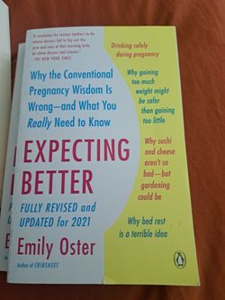 Expecting Better by Emily Oster Paperback