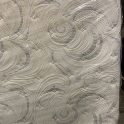 King Serta Mattress Set