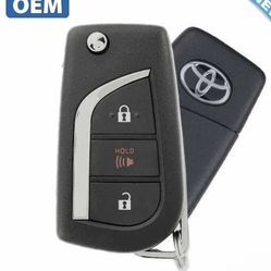 Toyota C-HR 2028-2020 OEM Remote flip Key 3-Button - BRAND NEW