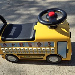 Cocomelon School Bus Ride On