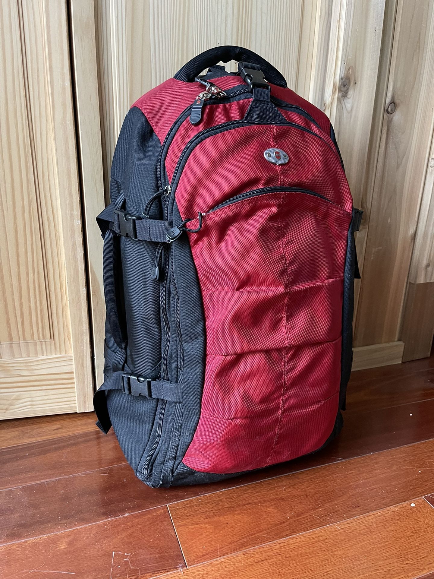 Swissgear (Victorinox) Rolling Travel Backpack