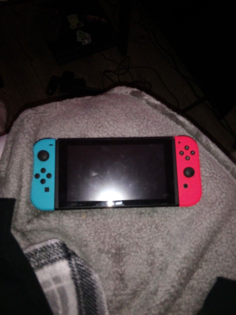 Nintendo Switch 