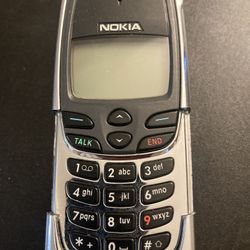 Nokia 8810