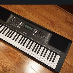 Keyboard Yamaha PSR E373 With Stand