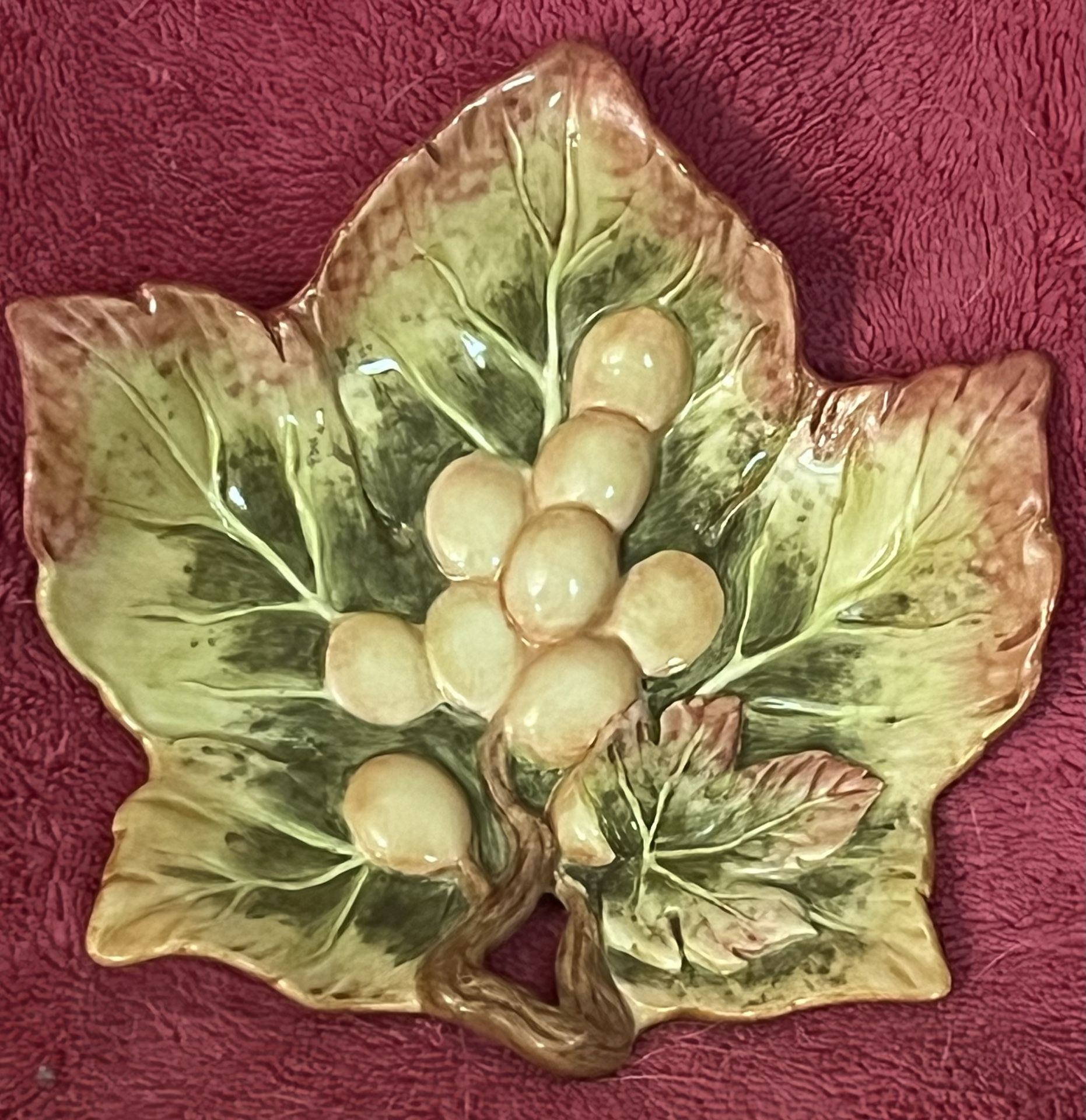 Fits and Floyd Classics 6.5” Glazed 3D Grape Leaf Bowl Trinket Tray NEW!