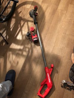 craftsman weed cutter in excellent working condition