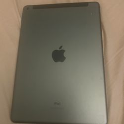 2 iPad Air’s 