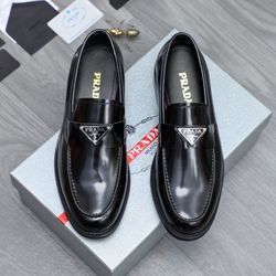 Prada Men’s Leather Shoes With Box 2026 New