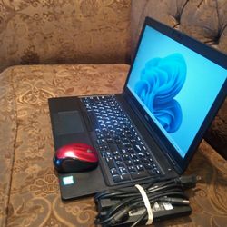 Laptop Dell Latitude 5580-core i5-8gb Ram-128gb HD SSD- Solid Go-od For Stud-ents.