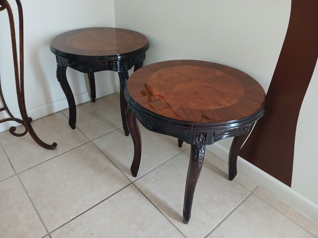 2 Vintage Traditional Coffee Or Side Tables