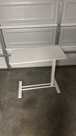 Adjustable height end table